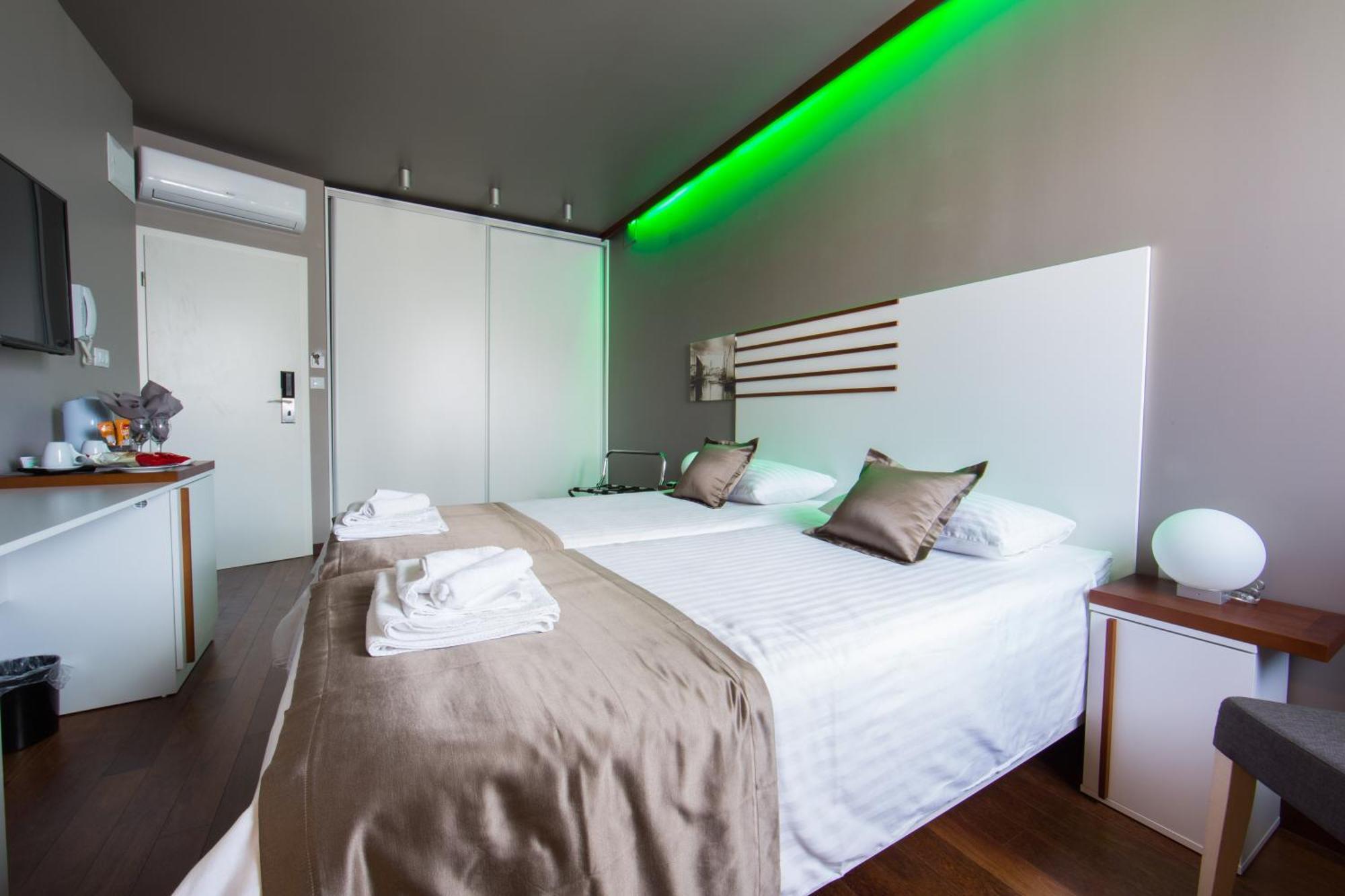 Luxury Rooms Silente Bacvice 1 Σπλιτ Εξωτερικό φωτογραφία